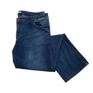 CAbi woman’s stretch bootcut jeans